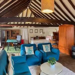  Habitación en casa particular Donde Conchita, Buhardilla Con Bano Compartido, Cerca Del Aeropuerto Norte